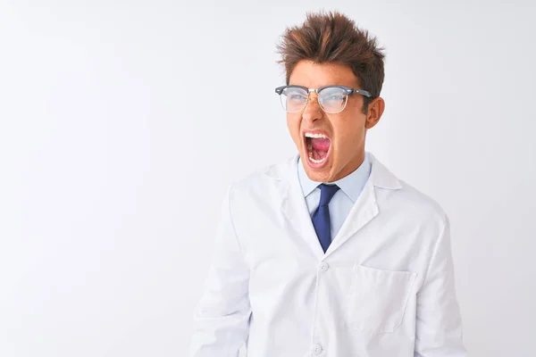 Genç Yakışıklı Sciencist Adam Izole Beyaz Arka Plan Üzerinde Gözlük — Stok fotoğraf