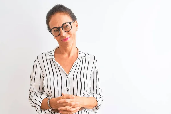Empresaria Mediana Edad Con Vestido Rayas Gafas Sobre Fondo Blanco —  Fotos de Stock