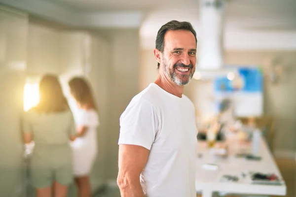Middle Age Handsome Man Standing Kitchen Smiling — Stock Photo, Image