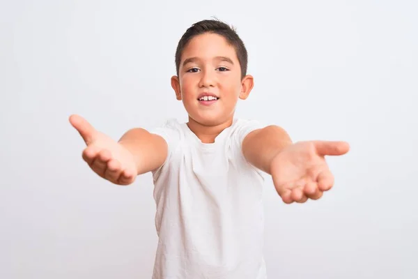 Schöner Kleiner Junge Lässigem Shirt Der Vor Isoliertem Weißem Hintergrund — Stockfoto