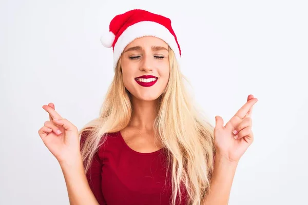 Joven Hermosa Mujer Con Sombrero Navidad Santa Sobre Fondo Blanco — Foto de Stock