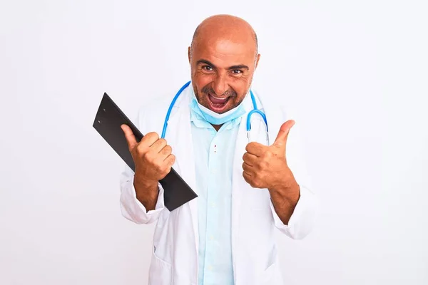 Doctor Man Wearing Stethoscope Mask Holding Clipboard Isolated White Background — Stock Photo, Image