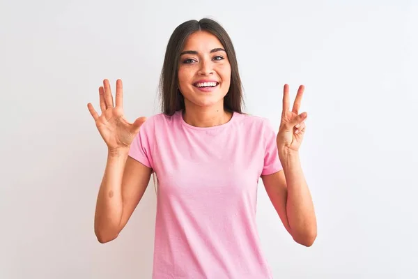 Jovem Mulher Bonita Vestindo Rosa Casual Shirt Sobre Isolado Fundo — Fotografia de Stock