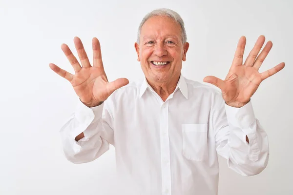 Senior Gråhårig Man Bär Elegant Skjorta Stående Över Isolerad Vit — Stockfoto