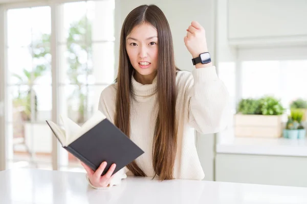 Beautiful Asian Woman Reading Book Annoyed Frustrated Shouting Anger Crazy — Stock Photo, Image