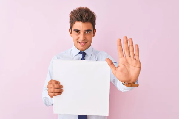 Ung Stilig Affärsman Som Håller Banner Stående Över Isolerade Rosa — Stockfoto