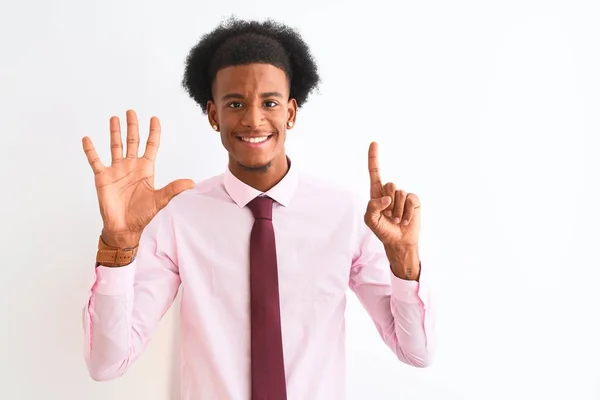 Joven Hombre Negocios Afroamericano Vistiendo Corbata Pie Sobre Fondo Blanco —  Fotos de Stock