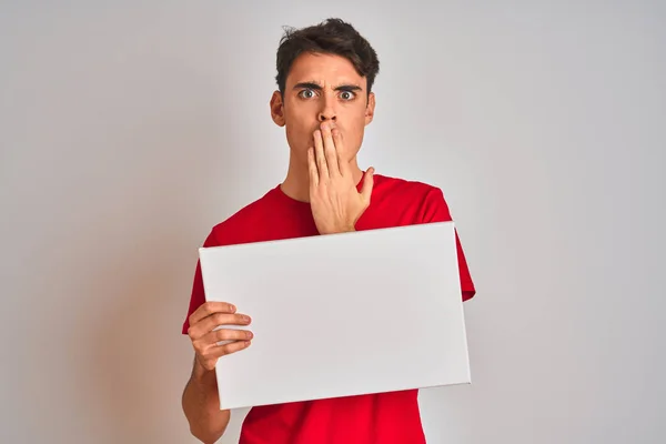 Adolescente Niño Sosteniendo Pancarta Publicitaria Con Espacio Blanco Sobre Fondo — Foto de Stock