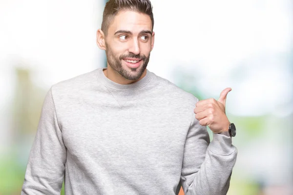 Junger Gutaussehender Mann Der Sweatshirt Über Isoliertem Hintergrund Trägt Mit — Stockfoto