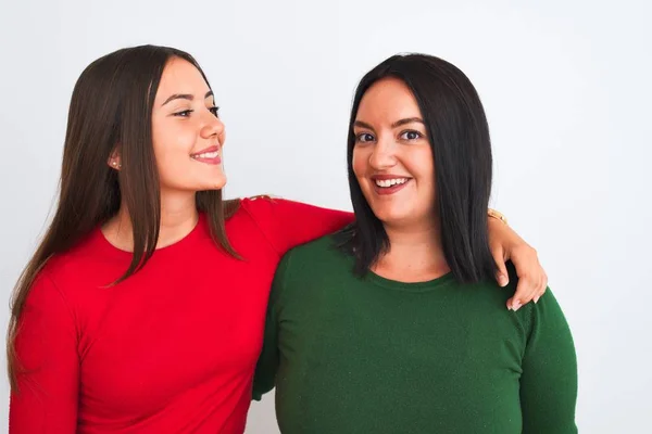 Jovens Amigos Bonitos Sorrindo Felizes Confiantes Vestindo Roupas Casuais Com — Fotografia de Stock