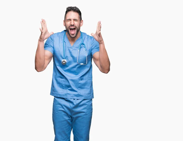 Yakışıklı Genç Doktor Cerrah Adam Arka Plan Deli Kutluyor Izole — Stok fotoğraf