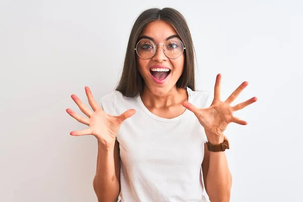 Jonge Mooie Vrouw Draagt Casual Shirt Bril Geïsoleerde Witte Achtergrond — Stockfoto