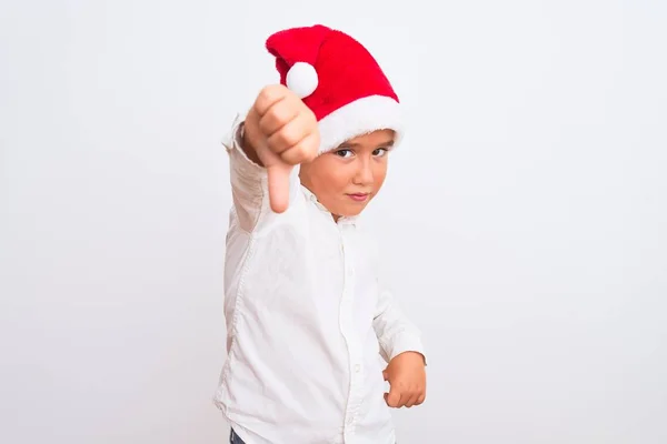 Hermoso Niño Con Sombrero Papá Noel Navidad Pie Sobre Fondo —  Fotos de Stock