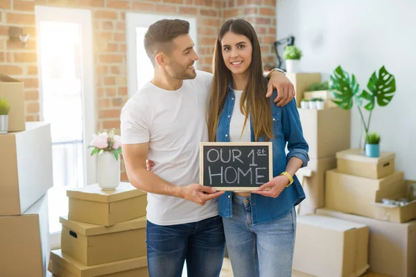 Beautiful Young Couple Moving New House Smiling Very Happy Holding — Stock Photo, Image