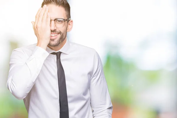 Joven Hombre Negocios Guapo Con Gafas Sobre Fondo Aislado Que — Foto de Stock