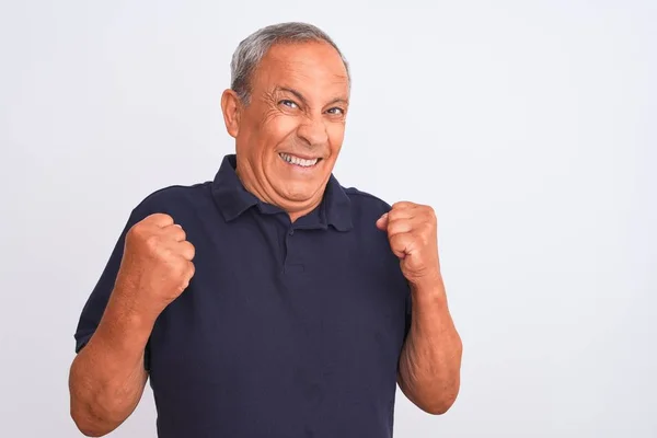 Senior Gråhårig Man Bär Svart Casual Polo Står Över Isolerade — Stockfoto