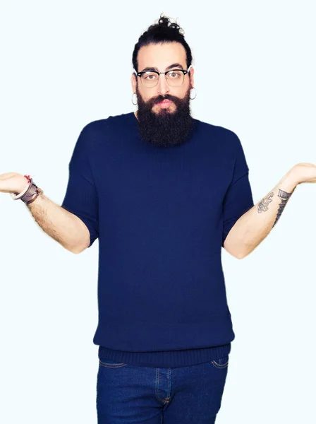 Homem Jovem Hipster Com Cabelos Longos Barba Vestindo Óculos Sem — Fotografia de Stock