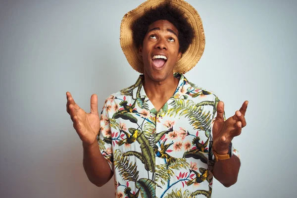 Afro American Man Vacation Wearing Summer Shirt Hat Isolated White — ストック写真