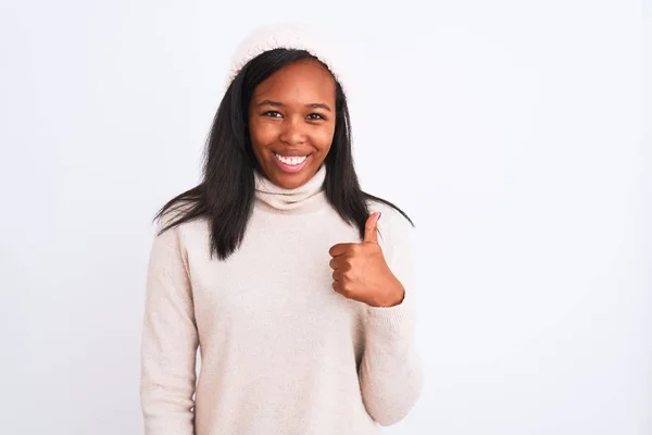 Mooie Jonge Afro Amerikaanse Vrouw Draagt Coltrui Winterhoed Doet Vrolijke — Stockfoto