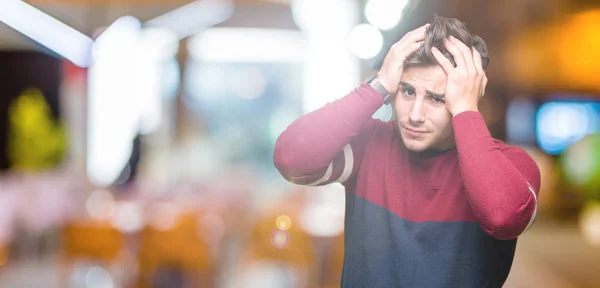 Jonge Knappe Man Geïsoleerde Achtergrond Lijden Hoofdpijn Wanhopig Benadrukt Omdat — Stockfoto