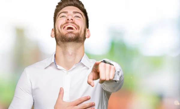 Jonge Knappe Business Man Lachend Van Wijzend Naar Camera Met — Stockfoto