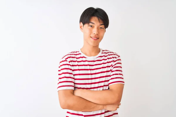 Sıradan Çizgili Tişört Giyen Genç Çinli Bir Adam Izole Edilmiş — Stok fotoğraf