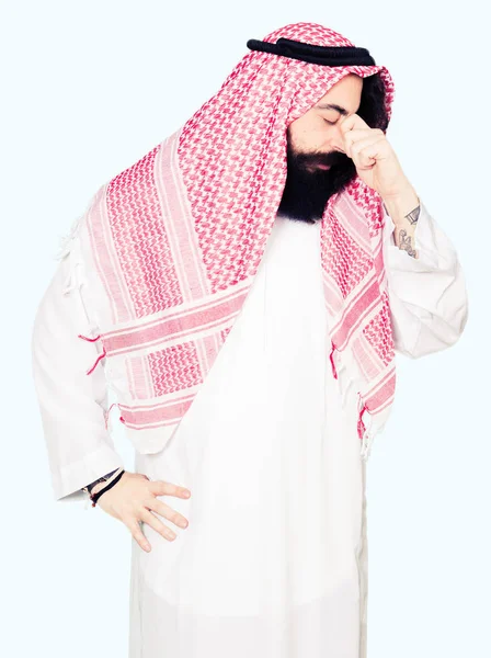 Hombre Negocios Árabe Con Pelo Largo Que Usa Bufanda Keffiyeh — Foto de Stock