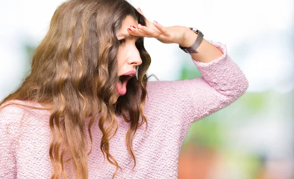 Junge Schöne Frau Rosa Pullover Sehr Glücklich Und Lächelnd Mit — Stockfoto