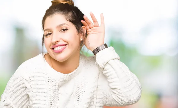 Giovane Bella Donna Che Indossa Maglione Invernale Sorridente Con Mano — Foto Stock