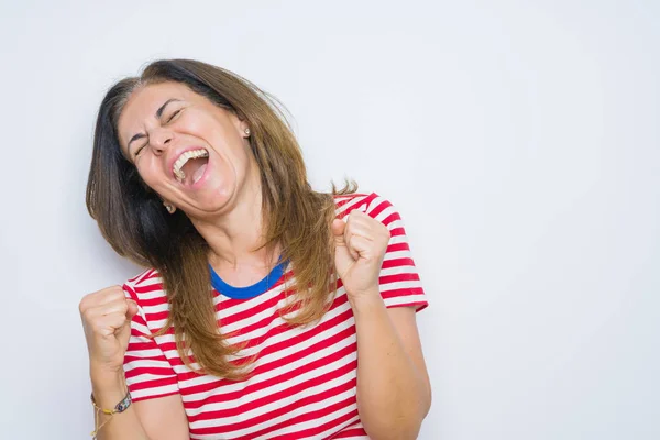 Medelålders Äldre Kvinna Står Över Vit Isolerad Bakgrund Mycket Glad — Stockfoto