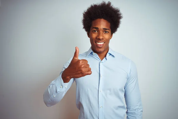 Ung Afrikansk Amerikansk Man Med Afro Hår Bär Elegant Skjorta — Stockfoto