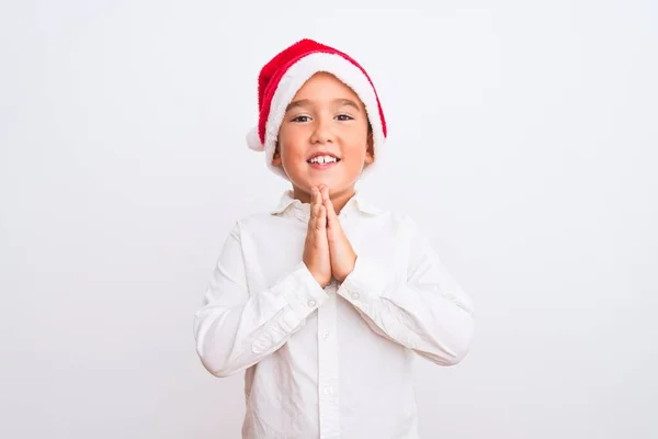 Krásné Dítě Chlapec Sobě Vánoční Santa Klobouk Stojící Nad Izolované — Stock fotografie