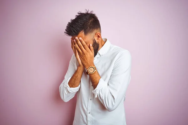 Young Indian Businessman Wearing Elegant Shirt Standing Isolated Pink Background — ストック写真