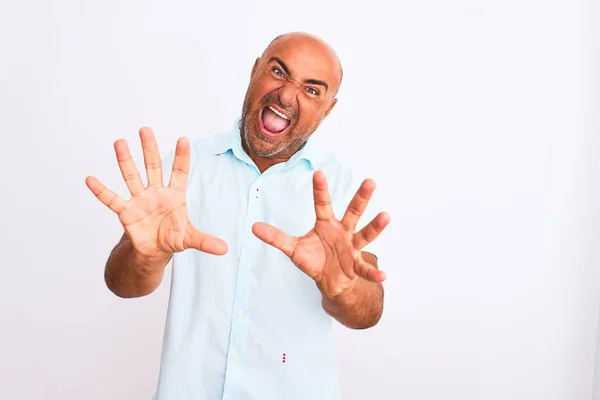 Medioevo Bell Uomo Che Indossa Camicia Casual Piedi Sfondo Bianco — Foto Stock