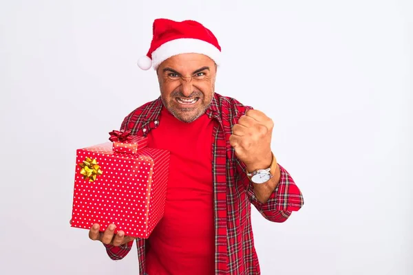 Hombre Mediana Edad Con Sombrero Navidad Santa Celebración Regalo Sobre — Foto de Stock
