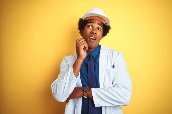 Afro American Engineer Man Wearing White Coat Helm Isolated Yellow — Stok Foto