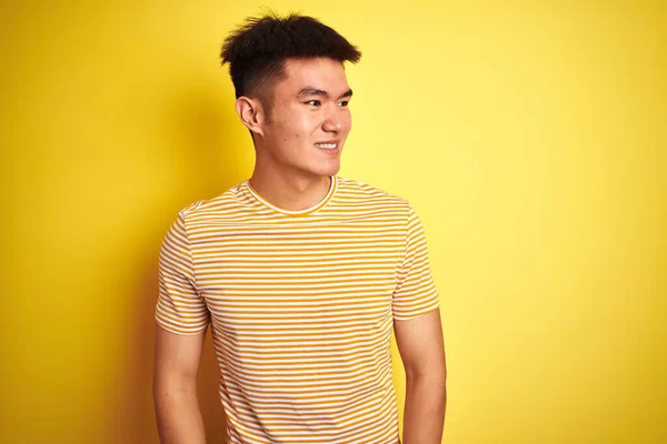 Young Asian Chinese Man Wearing Shirt Standing Isolated Yellow Background — ストック写真