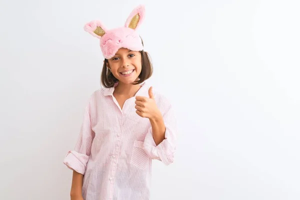 Belle Enfant Fille Portant Masque Sommeil Pyjama Debout Sur Fond — Photo