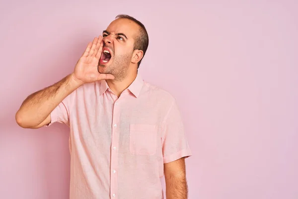 Giovane Uomo Che Indossa Camicia Elegante Piedi Sopra Isolato Sfondo — Foto Stock