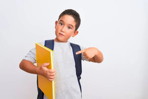 Schöne Student Kind Junge Trägt Rucksack Hält Buch Über Isolierten — Stockfoto