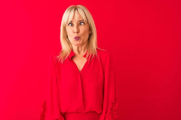 Middle Age Woman Wearing Elegant Shirt Standing Isolated Red Background — Stock Photo, Image