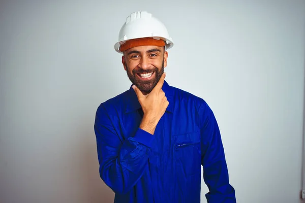 Bel Lavoratore Indiano Che Indossa Uniforme Casco Sfondo Bianco Isolato — Foto Stock