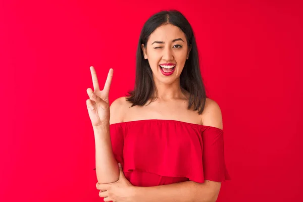 Young Beautiful Chinese Woman Wearing Casual Shirt Standing Isolated Red — Stockfoto