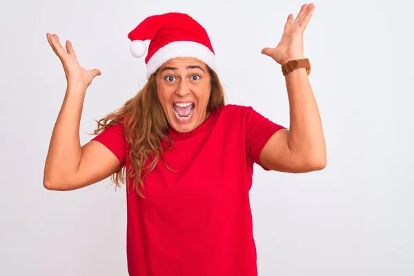 Mulher Madura Meia Idade Usando Chapéu Natal Sobre Fundo Isolado — Fotografia de Stock