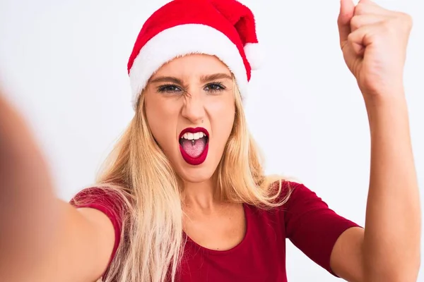 Mujer Con Sombrero Navidad Santa Hacer Selfie Por Cámara Sobre — Foto de Stock