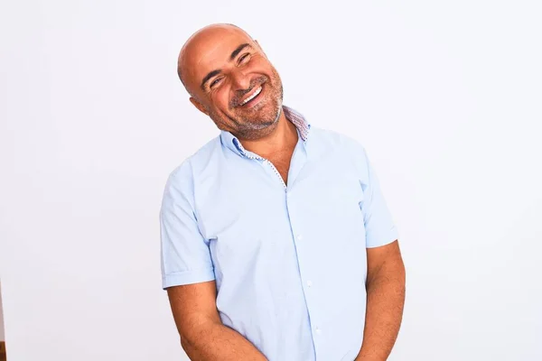 Homem Bonito Meia Idade Vestindo Camisa Casual Sobre Fundo Branco — Fotografia de Stock