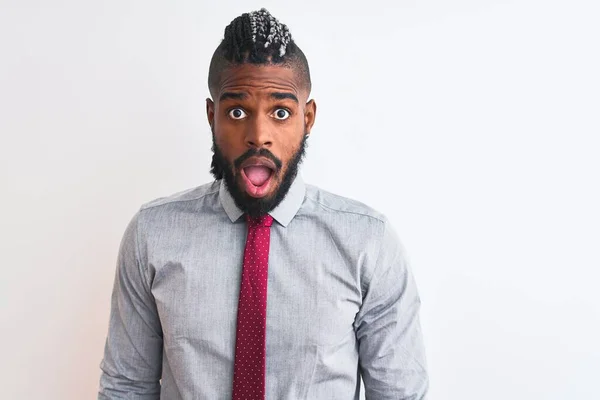 Hombre Negocios Afroamericano Con Trenzas Con Corbata Pie Sobre Fondo — Foto de Stock