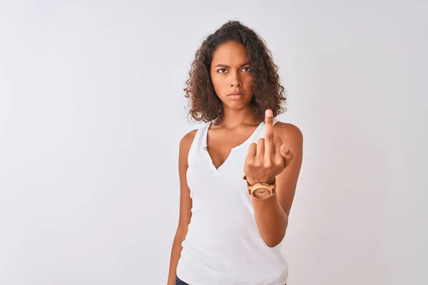 Jovem Brasileira Vestindo Camiseta Casual Sobre Fundo Branco Isolado Mostrando — Fotografia de Stock