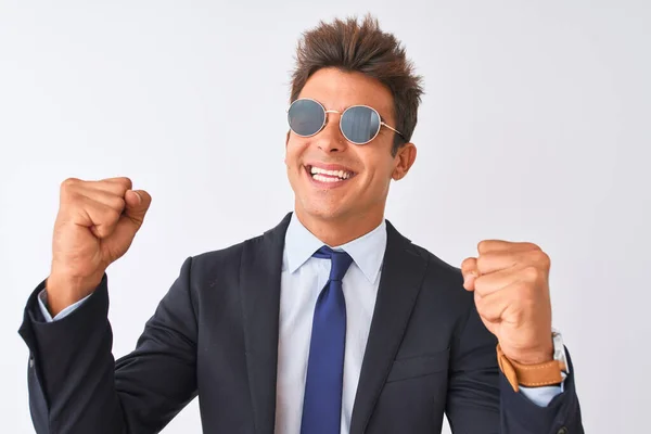 Young Handsome Businessman Wearing Suit Sunglasses Isolated White Background Very — Stock Photo, Image