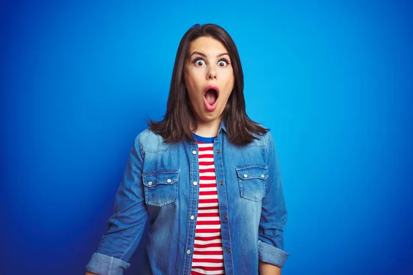 Young Beautiful Brunette Woman Wearing Casual Blue Denim Jacket Blue — Stock Photo, Image